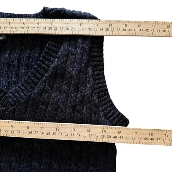 Love Tree sweater vest women's size Large cable knit black - Picture 8 of 11